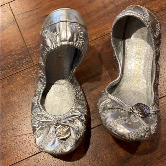 Juicy Couture Silver Ballerina Flats- SZ 6 - Picture 2 of 7